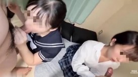 FC2 4805942 12月8日前限时9折 [业余私人拍摄] [群交] <19岁美少女身穿迷你裙制服4P> 性感天使的休憩 ♡