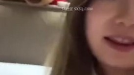 长沙建行柜员张语瑶认主大客户被调教成淫骚母狗❤️深喉添屌技艺高超多姿势爆操 高潮眼神迷离欲仙欲死
