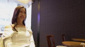 FC2 4808113 [神篇] 一位超级受狂、身材高挑、容貌美丽的妻子，被丈夫以外的男人以超过 90% 的精准匹配率插入，并落入女性化的内射 ★ 浅见，31 岁 ★ [有]