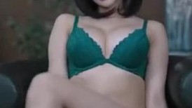极品气质美女模特写大秀，美乳大奶(꽃빵) - 视频合集 第001集 (1)