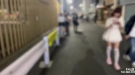 新宿街头传奇第一名，大牌丰满女郎，Z世代母性光辉，巨乳翘臀，日本AV女优。