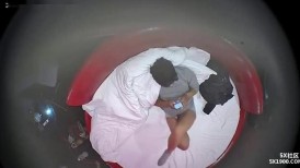 20251201❤️细腿美女借助电动床骑在男友身上疯狂的颠簸1
