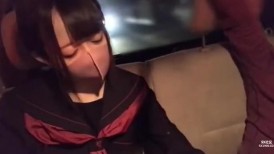 FC2 4817274 *26日前九折优惠！【业余个人拍摄】【真实】一位穿着制服的美丽女孩和她的男朋友随意玩弄她的身体，最后被深插并射精。