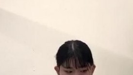 ※购买者福利包括《性骚扰面试》讲述一位身着职业装的女性求职时遭遇性骚扰面试的完整故事。第8卷