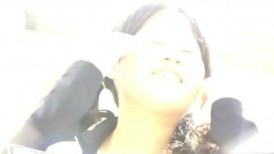可爱J酱M字坐姿偷窥美少女