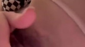 极品高颜值少妇自慰大秀 (17)
