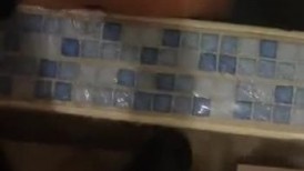 精品乱伦农村巨乳母子 - 天气微凉在养殖场做事都比较累 在浴池做爱激水荡漾 精液犒劳一下老妈射了一嘴
