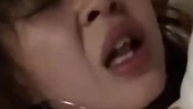 小美女被男友瘋狂後入猛肏 被操的欲仙欲死，那表情絕了