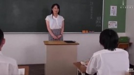 [无码破解]IQQQ-049 已婚女教师东风花在一次无声高潮课程中湿润程度增加了十倍