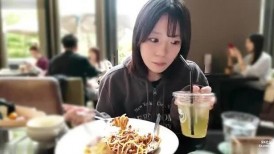 FC2 4830928 1290积分，截止6号！！【初体验】一位前偶像兼绝世美女应聘高薪工作，被/O.㊎诱惑。我的小弟弟被这位美女的魅力彻底俘获。禁止内射。
