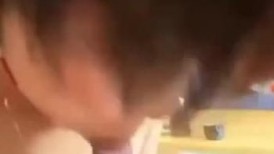 甘肃顶级骚母狗 张秀娜 酒店3P调教实录 跪地学狗爬行口交深喉张嘴接尿一饮而尽