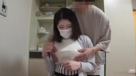 FC2 4833699 [F罩杯下垂巨乳] 这位安静优雅的妻子，舌技却出乎意料地充满情欲，极其敏感，打造出令人无法抗拒的影片。[妻子仓库] 附赠评论特典 [有]