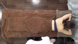 FC2 4839869♡2月8日前半价！【无/生奶油派】一位非常漂亮迷人的OL再次光临本店。她皮肤白皙，身材曼妙。