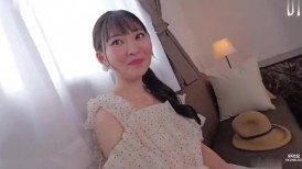 FC2 4846522 [旅行荡妇女大学生] 来自山形县的饥渴大胸女大学生被搭讪并拍摄了内射性爱视频 [鲜红的阴户] [有]