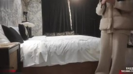 【精品猎艳】阿良探花 - 十八岁嫩妹休学下海兼职 小穴一碰就抖动特别敏感 白嫩的肌肤香软无比 抱起操