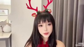 淫欲梦梦线下约炮第一弹化身小麋鹿足交惩罚被粉丝连射两次御梦子