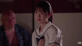 [无码破解]SNOS-079 一对人气学生网红情侣希望在社交媒体上爆红，却误入一个充满色欲和不知餍足的老男人的变态村……白上咲
