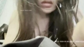 小情侣周末开房玩的真开心，捆绑后入口交，各种情趣内衣3