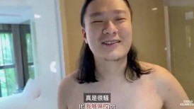 在外网刷到自己做爱视频，发现火了以后约拍一次10w，还问摄影师要不要一起做爱！30分钟开始为第一，第二期内容！