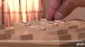 天使 天然素人 030526_01 与一位美丽的女将棋手进行一场激烈的脱衣游戏！纯洁的美人儿在成人性爱中疯狂释放！