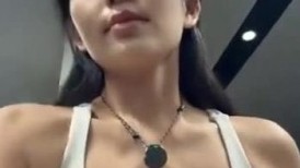 【颜值主播】5XSQ 健身女神! 勇闯男浴间~道具自慰~超刺激! 2