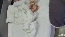 1-11流出酒店偷拍眼镜大奶美女和猛男后续❤️美女生日的头一天被爆射4次后在早晨退房前又补1枪