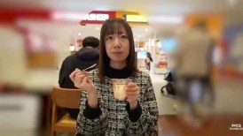 FC2 4871459 仅限3天！ 70% 折扣【首次拍摄】与一位肤白貌美、身材苗条的女老师共度良宵。我随心所欲地摆弄这位拥有傲人双峰、翘臀美腿的性感女老师！我忍不住在她体内...