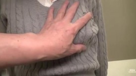 FC2 4874163 [无码] 超级可爱的新发型师（21岁）・E罩杯的丰满胸部，纤细的身材，以及敏感的阴部，让她高潮时会痉挛，将她变成一个性感尤物——激烈、硬核、深层插入式...
