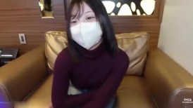 FC2 4874414 【真实素人】【仅一位前任】一位开朗的越南裔日籍混血女大学生，直到上个月还是处女。她天使般的笑容和可爱的反应引发了无法控制的兴奋，最终导致大量精液喷射。