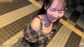 FC2 4880702 可爱即正义！一位长相酷似吉川理沙的超级可爱女大学生（21岁），以及一场甜蜜无保护的性爱，绝对让你心都化了！<美沙>[有]