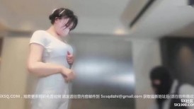 与公公同居性爱录 为了家庭献身甜美肉体给公公嫩穴要被操坏了
