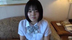 FC2 4890664【开户庆祝特卖！】她毫不气馁，继续洽谈出演这部影片，最终她的出道作品完成了！偶像练习生可可酱生平第一次尝试了无保护性行为。