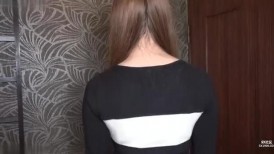 FC2 4892866 ♀216 可爱的20岁少女花酱，未经保护的性爱 ♡ 她简单温柔的呻吟 ♡ 忍不住拥抱亲吻她 ♡ ★附赠：无码