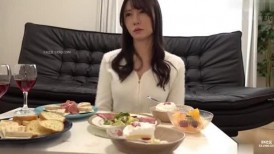 [无码破解]KIMR-003 【悲伤的消息】我亲爱的妻子……我用手机拍下了她在妓院被一群肌肉发达的壮汉轮100次的画面。