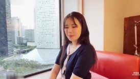 FC2 4898784 一位在车站前书店兼职的毛发旺盛的女大学生被一根巨大的阴茎灌满了浓稠的精液！