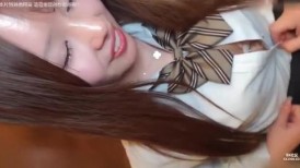 FC2 4898440 这是最后一个 [露脸] 一颗未经雕琢的宝石，G罩杯的当地高中女生。毕业前，以两次颜射和总共四次射在校服里面结束。