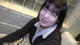 FC2 4908774 【18岁】一位刚搬到东京的可爱、皮肤白皙的女大学生体验了她的第一次P活动♥ 一段全新的视频，揭示了她觉醒的性欲所释放的隐藏欲望！