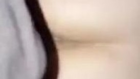 哈尔滨清冷女人床上肥屁股扭得欢，认真吃着前面的还主动往后顶，近看那投入骚表情反差太强了IMG_5889