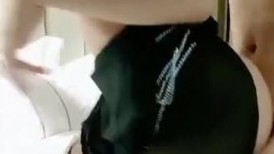 老公 不行了 哦槽 哦槽 啊啊 老公受不了 射掉 射掉 极品尤物啊 皮肤超白 魔鬼身材 声音也好听 最后内射
