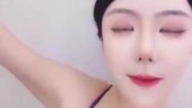 顶级女神【女模小草莓】带闺蜜下海~无套轮着干~内射~自慰V (5)