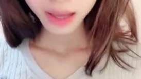 娇小嫩妹【05性感小野猫】反差骚母狗按头口爆无套大力骑乘02