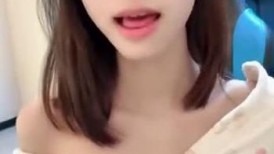 娇小嫩妹【05性感小野猫】反差骚母狗按头口爆无套大力骑乘04