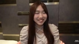 FC2 4942193 1490pt 截止至3日！！[首次] *早鸟特惠 一位纯真无邪的美女（20岁），带着淡淡的纯真。她与她最喜欢的Oshi-san联手，说道<啊，好温暖的...