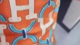“宝贝这小嘴这么会吃，一下子就把我吃得上头了……没办法，我只好让你换上那件最勾人的情趣兔女郎，好好把你宠坏、喂饱啦~”